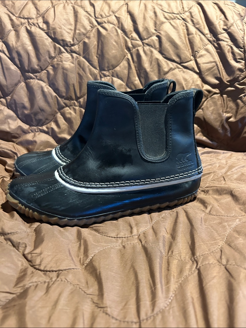 Sorel Kids Black Chelsea Duck Boots with Gum Sole